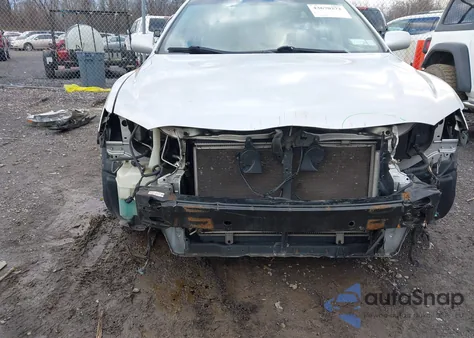 2009 Toyota Camry Xle z USA, uszkodzony, nr VIN 4T1BE46K79U838554